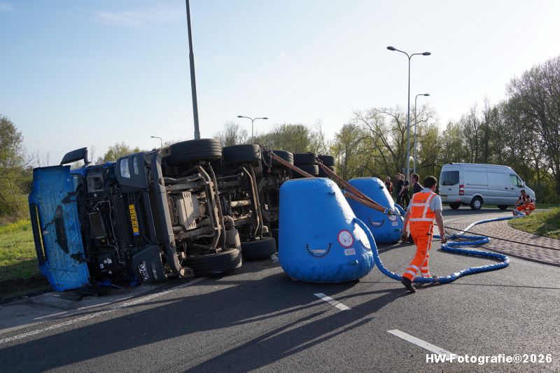 Henry-Wallinga©-Ongeval-Vrachtwagen-Rotonde-N375-Meppel-14