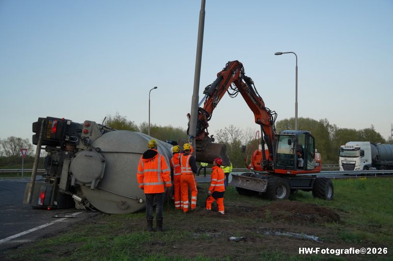 Henry-Wallinga©-Ongeval-Vrachtwagen-Rotonde-N375-Meppel-17