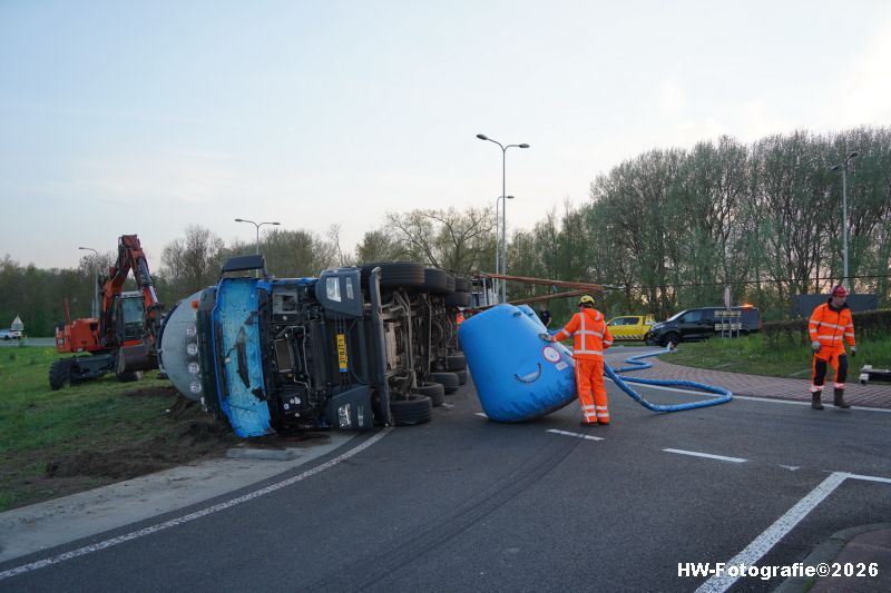 Henry-Wallinga©-Ongeval-Vrachtwagen-Rotonde-N375-Meppel-20