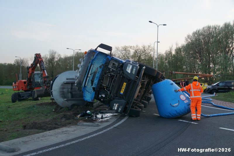 Henry-Wallinga©-Ongeval-Vrachtwagen-Rotonde-N375-Meppel-22