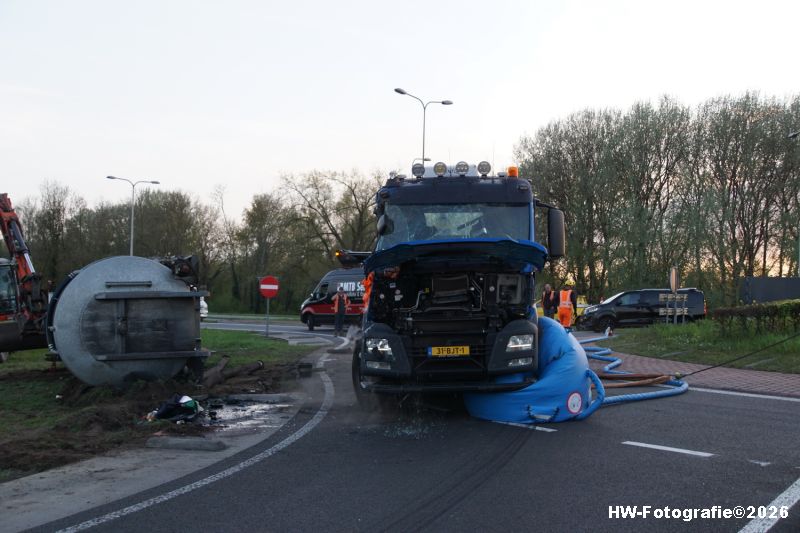 Henry-Wallinga©-Ongeval-Vrachtwagen-Rotonde-N375-Meppel-24