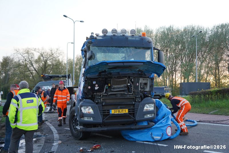 Henry-Wallinga©-Ongeval-Vrachtwagen-Rotonde-N375-Meppel-25
