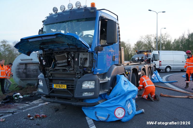 Henry-Wallinga©-Ongeval-Vrachtwagen-Rotonde-N375-Meppel-26