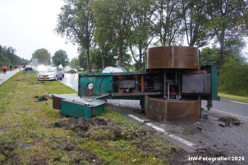 Henry-Wallinga©-Ongeval-Asfaltwals-Zomerdijk-Wanneperveen-02